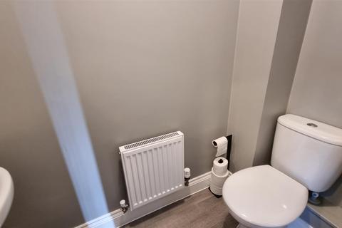 2 bedroom end of terrace house to rent, Saxmundham