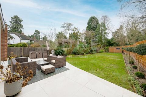 5 bedroom detached house for sale, Canons Drive, Edgware, HA8