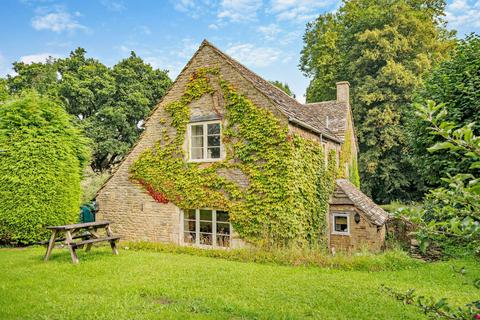 3 bedroom detached house for sale, Barnsley, Cirencester, Gloucestershire, GL7