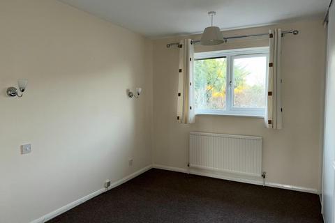 2 bedroom terraced house to rent, Bank View, East Hunsbury, Northampton NN4