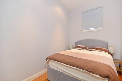 2 bedroom flat to rent, Portobello Road, Portobello, London, W11