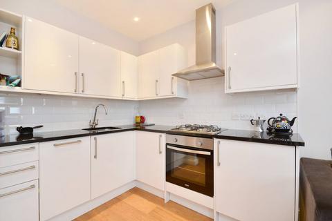 2 bedroom flat to rent, Portobello Road, Portobello, London, W11