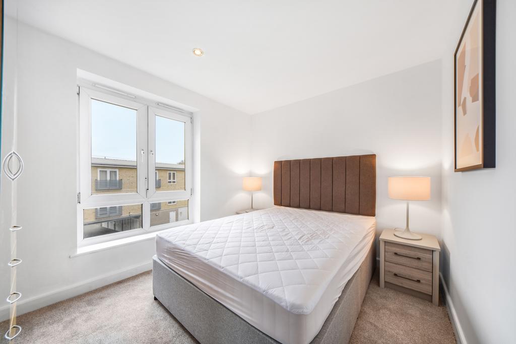 Apartment in London - View 5