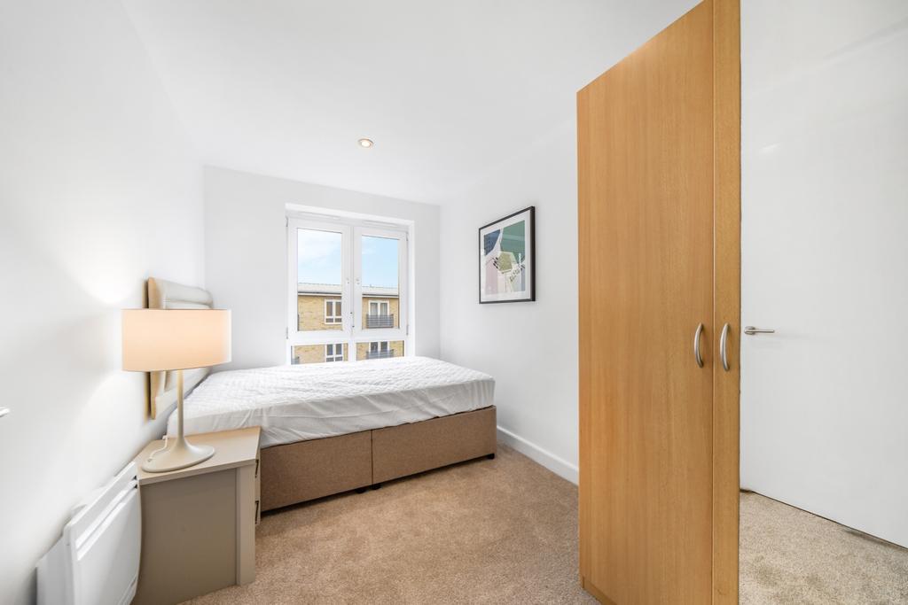Apartment in London - More