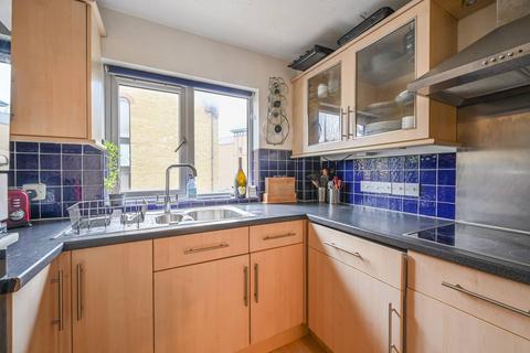 2 bedroom flat to rent, Kennet Street, Wapping, London, E1W