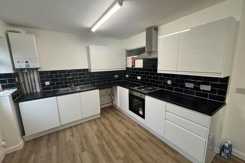 4 bedroom house to rent, Rainham Road South, Dagenham, Essex