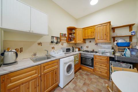 2 bedroom apartment for sale, Chichele Road, Willesden Green, NW2