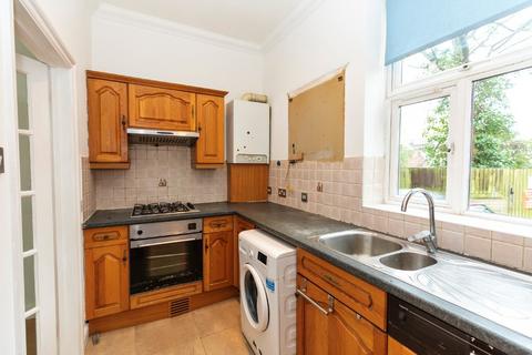 2 bedroom flat to rent, Large 2 Bedroom Flat in Town centre