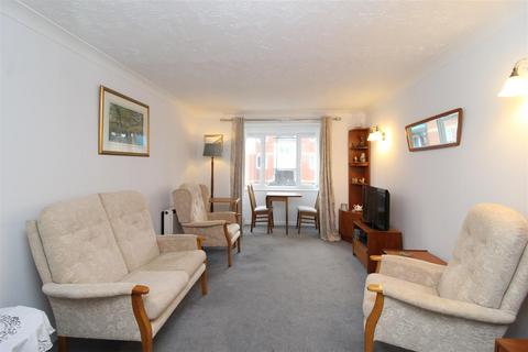 1 bedroom retirement property for sale, Parkside Court, Kings Road, Herne Bay