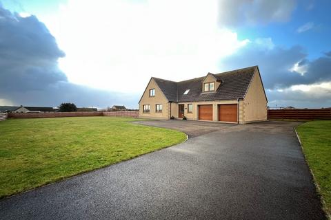 4 bedroom detached house for sale, Dunnet, Thurso, Highland. KW14 8YD