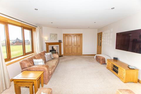 4 bedroom detached house for sale, Dunnet, Thurso, Highland. KW14 8YD