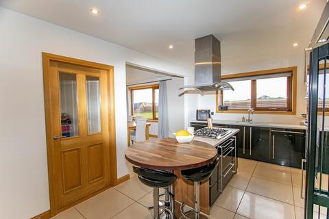 4 bedroom detached house for sale, Dunnet, Thurso, Highland. KW14 8YD