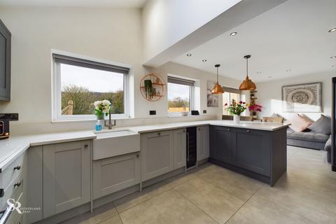 32 Ash Grove, Chinley, High Peak, SK23 6BQ