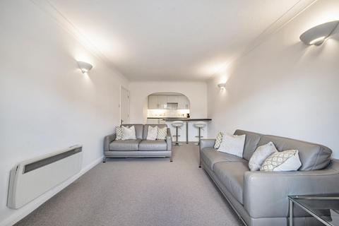 1 bedroom flat for sale, St Andrews Court, 49 Dukes Avenue, New Malden KT3