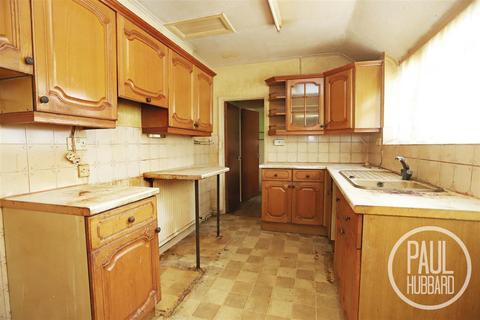 7 Ashley Downs, Lowestoft, NR32 4EX