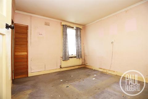 7 Ashley Downs, Lowestoft, NR32 4EX