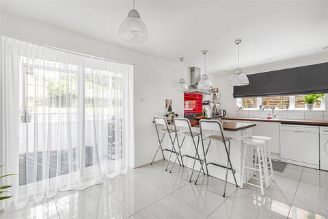 269 Hemdean Road, Caversham, Reading, RG4 7QW