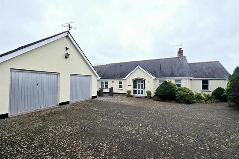 5 bedroom detached bungalow for sale, Penffordd, Clynderwen