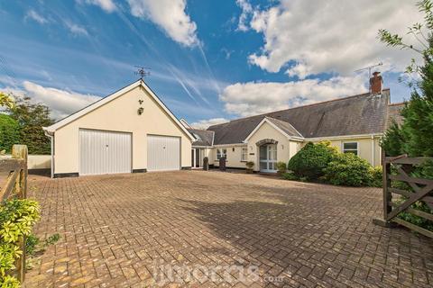 undefined, Penffordd, Clynderwen