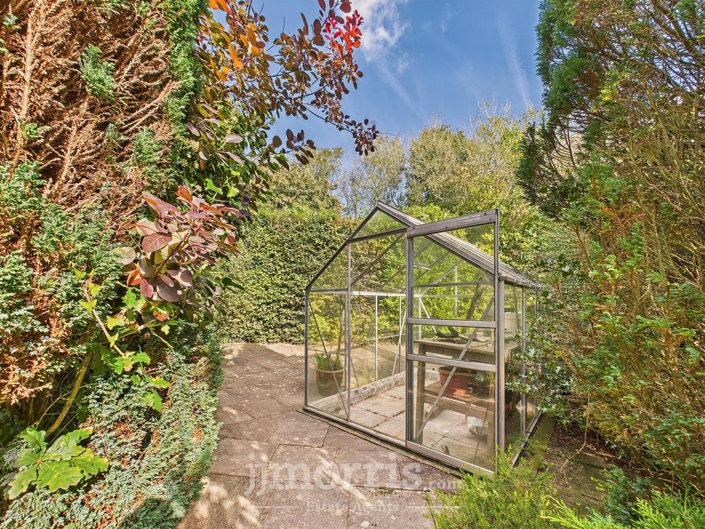 CAM02878 G0-PR0083-STILL009.jpg