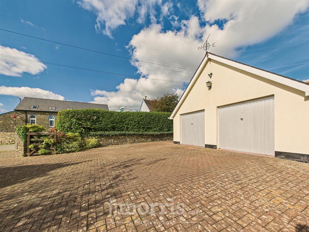 CAM02878 G0-PR0083-STILL005.jpg