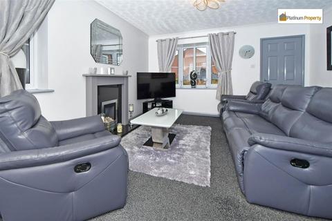 4 bedroom detached house for sale, Rimini Close, Stoke-On-Trent ST3