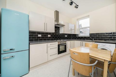 2 bedroom flat to rent, Hackney Road, London E2