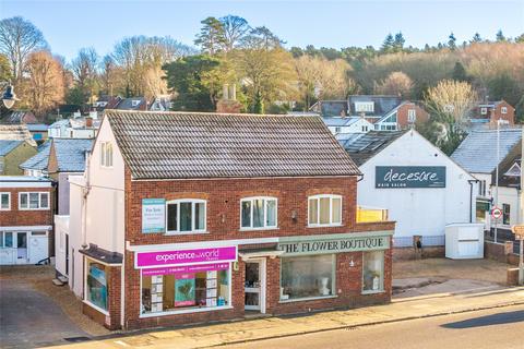 High Street, Woburn Sands, Milton Keynes, Buckinghamshire, MK17