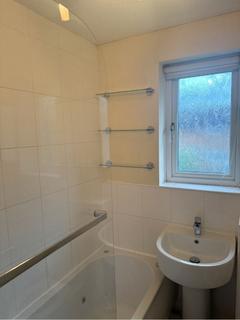 2 bedroom flat to rent, Heron Drive, Nottingham NG7