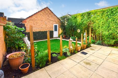 3 bedroom semi-detached house for sale, Goddards Close, Hampshire GU14