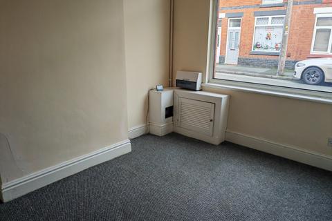 2 bedroom terraced house to rent, Maxwell Street, Crewe CW2