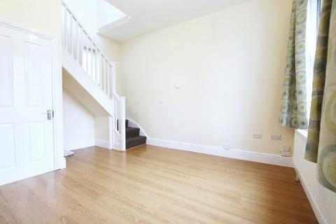 1 bedroom end of terrace house to rent, Wyke Avenue, Worthing, West Sussex, BN11