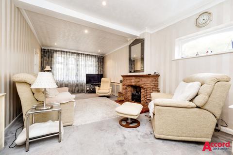 42 Lower Bedfords Road, Romford, RM1 4DG