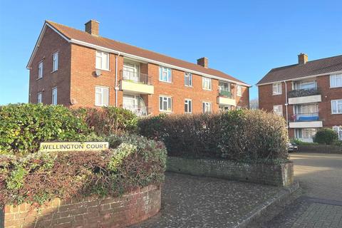 3 bedroom ground floor flat for sale, Crossways Road, East Cowes