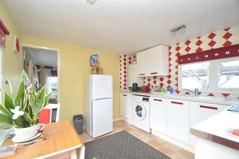 2 bedroom detached bungalow for sale, Old Road, East Cowes