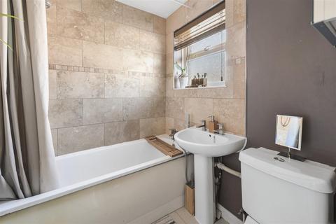 26 Bryant Close, Nettlestead, Maidstone, ME18 5EX