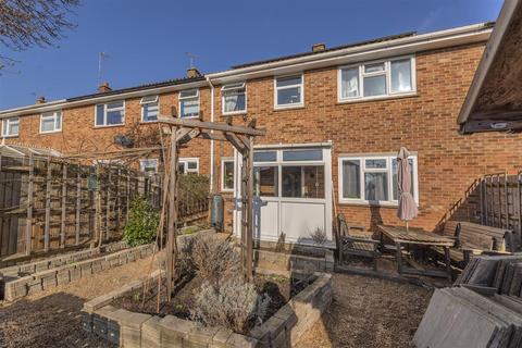 26 Bryant Close, Nettlestead, Maidstone, ME18 5EX