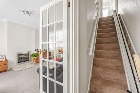 15 Abingdon Place, Potters Bar, EN6 1TF