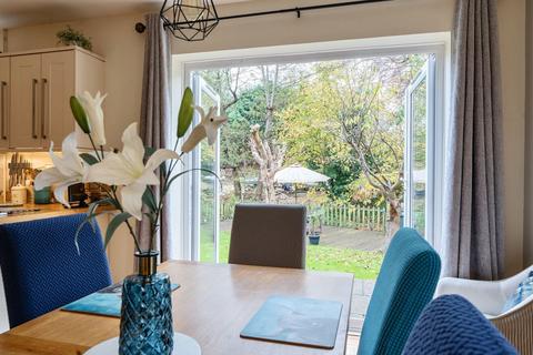 undefined, Grovelands Close, Cheltenham GL53