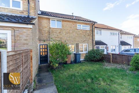 3 bedroom terraced house to rent, Ferrier Road, Herts SG2