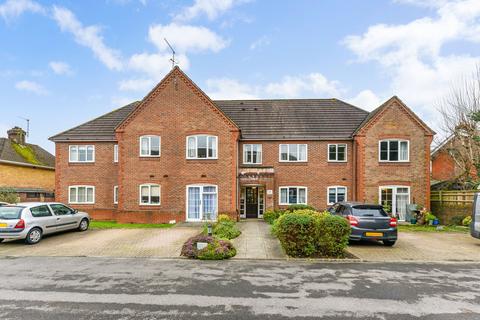 2 bedroom retirement property for sale, Cremorne Place, King George Avenue, Petersfield, Hampshire