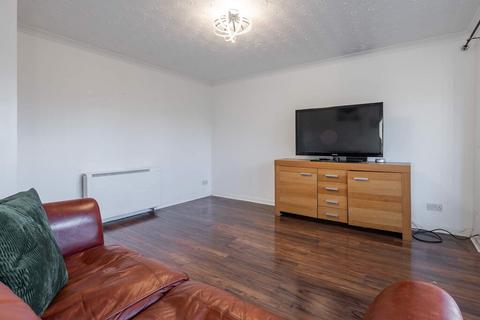 2 bedroom flat for sale, Waverley Crescent, Eliburn EH54