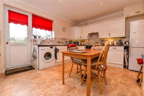 5 Arnolds Close, Barton On Sea, New Milton, BH25 7JW