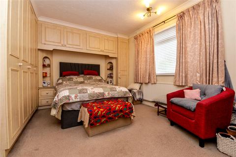 5 Arnolds Close, Barton On Sea, New Milton, BH25 7JW