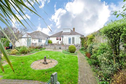 5 Arnolds Close, Barton On Sea, New Milton, BH25 7JW