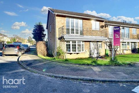 4 bedroom end of terrace house for sale, The Crescent, Dereham