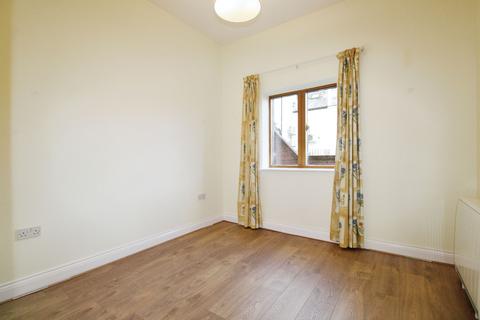 2 bedroom apartment to rent, Cromwell Mews, Marlborough, SN8