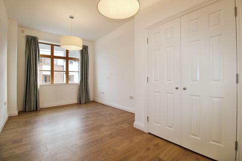 2 bedroom apartment to rent, Cromwell Mews, Marlborough, SN8