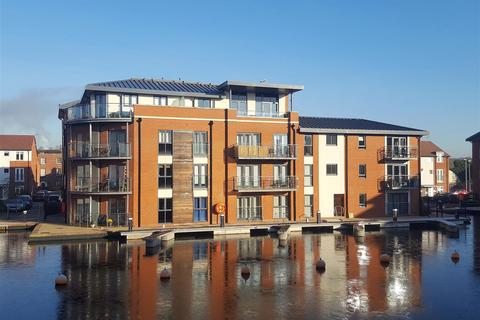 2 bedroom flat for sale, River View, Larch Way