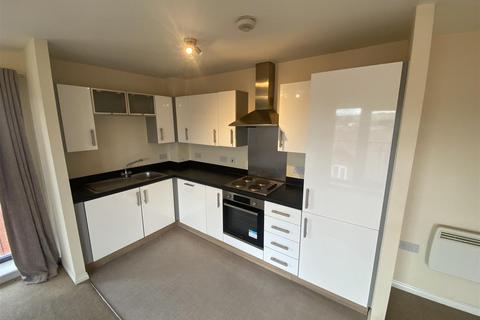 2 bedroom flat for sale, River View, Larch Way